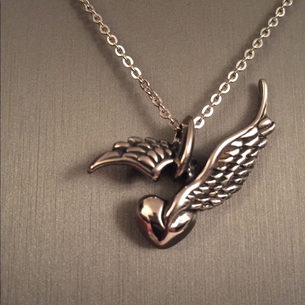 New, Antiqued Polished Necklace Heart with Wings